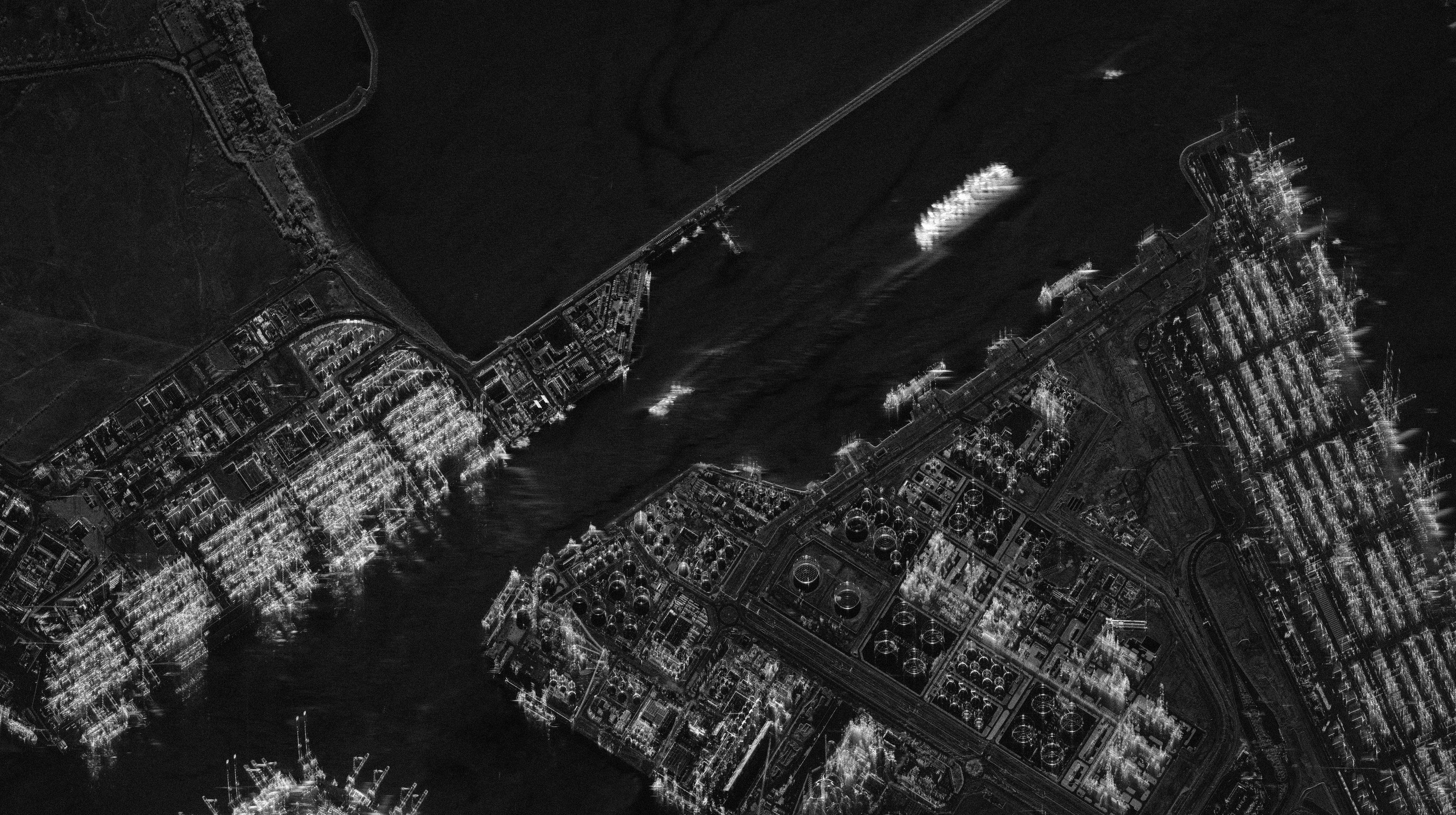 Λιμενολεκάνες και βιομηχανική ζώνη, X-band spotlight
